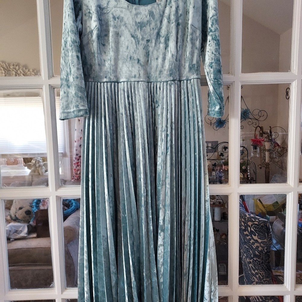 Beautiful Blue Crushed Velvet Dress